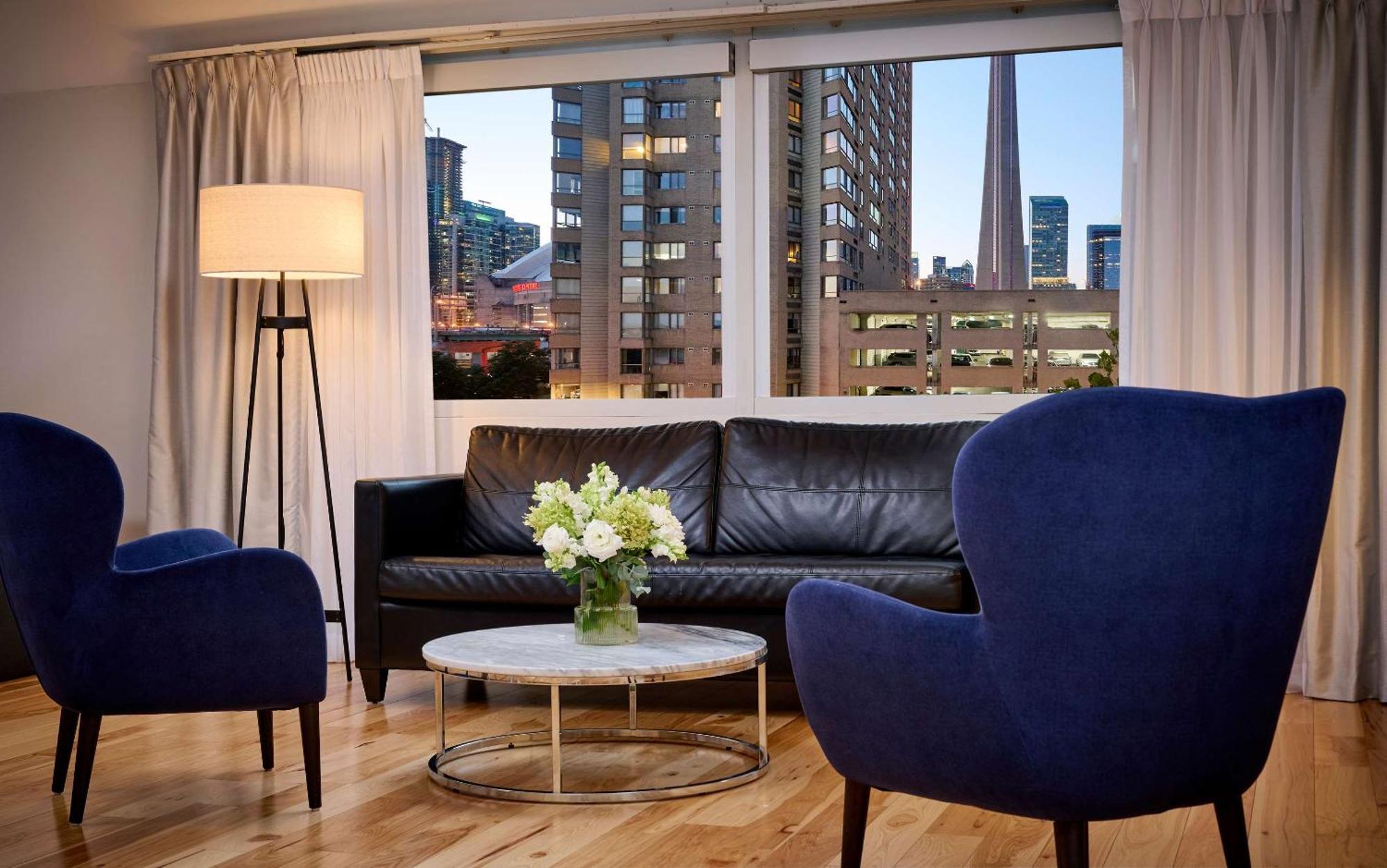 Hotel Radisson Blu Toronto Downtown Extérieur photo